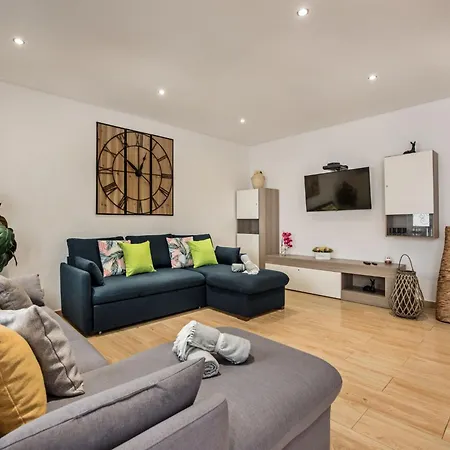 Cristal By Interhome Albufeira